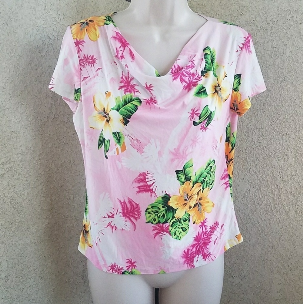 Brittany Black so soft floral short sleeve blouse
